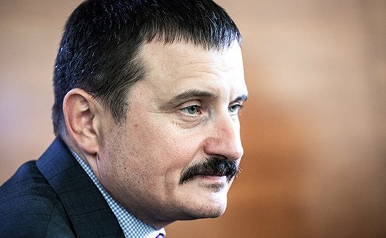 Санатор СУ-155 — РБК: «Балакин никуда не сбежал и не собирается» Санатор СУ-155 — РБК: «Балакин никуда не сбежал и не собирается»